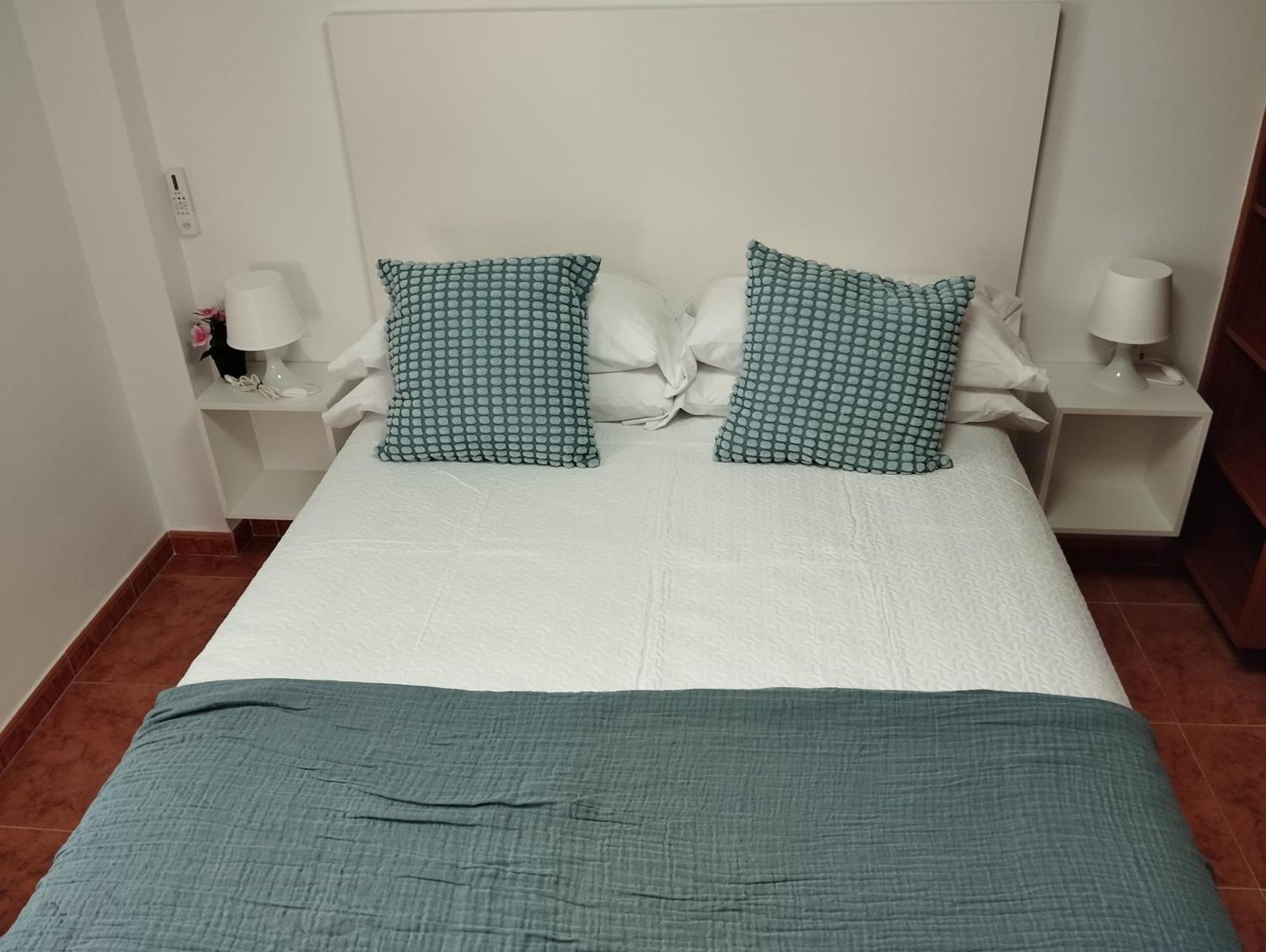 Apartamento Lidia Planta 1, La Carihuela 1ª Linea Playa, Vistas Mar, 1 Dormitorio, 52 M2, 1-3 Huesped, Amplio Balcon, Wifi Торремолінос Екстер'єр фото
